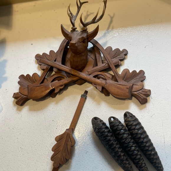 Coo Coo Clock Handmade in Germany
Black Forest original
dancing children - Picture 6 of 8